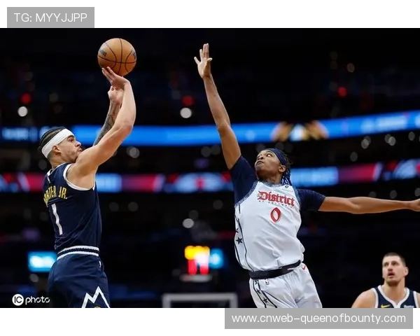 掘金约基奇首节送5次助攻，太阳布克单节15分回应